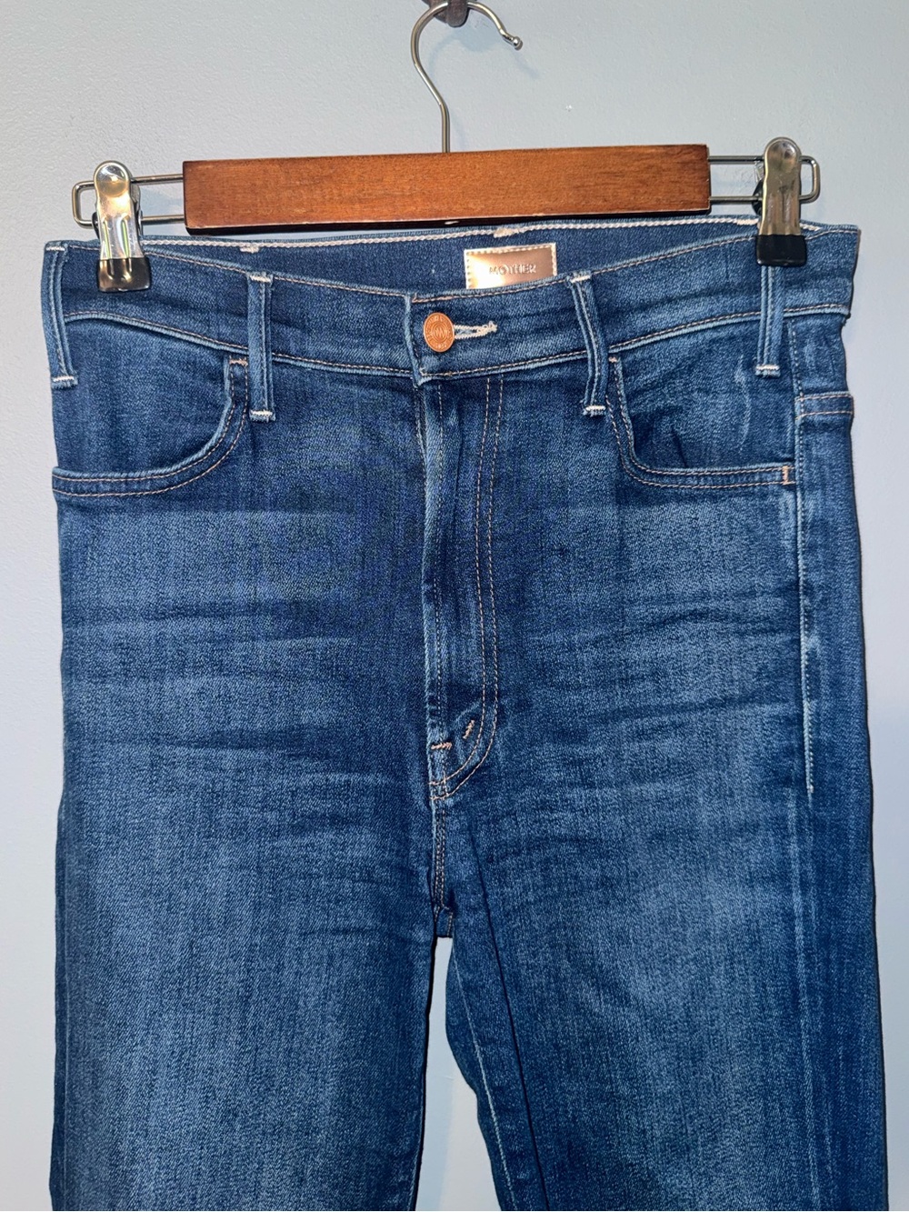 Mother The Hustler Ankle Fray Jeans in Home Movie - Picture 5 of 14